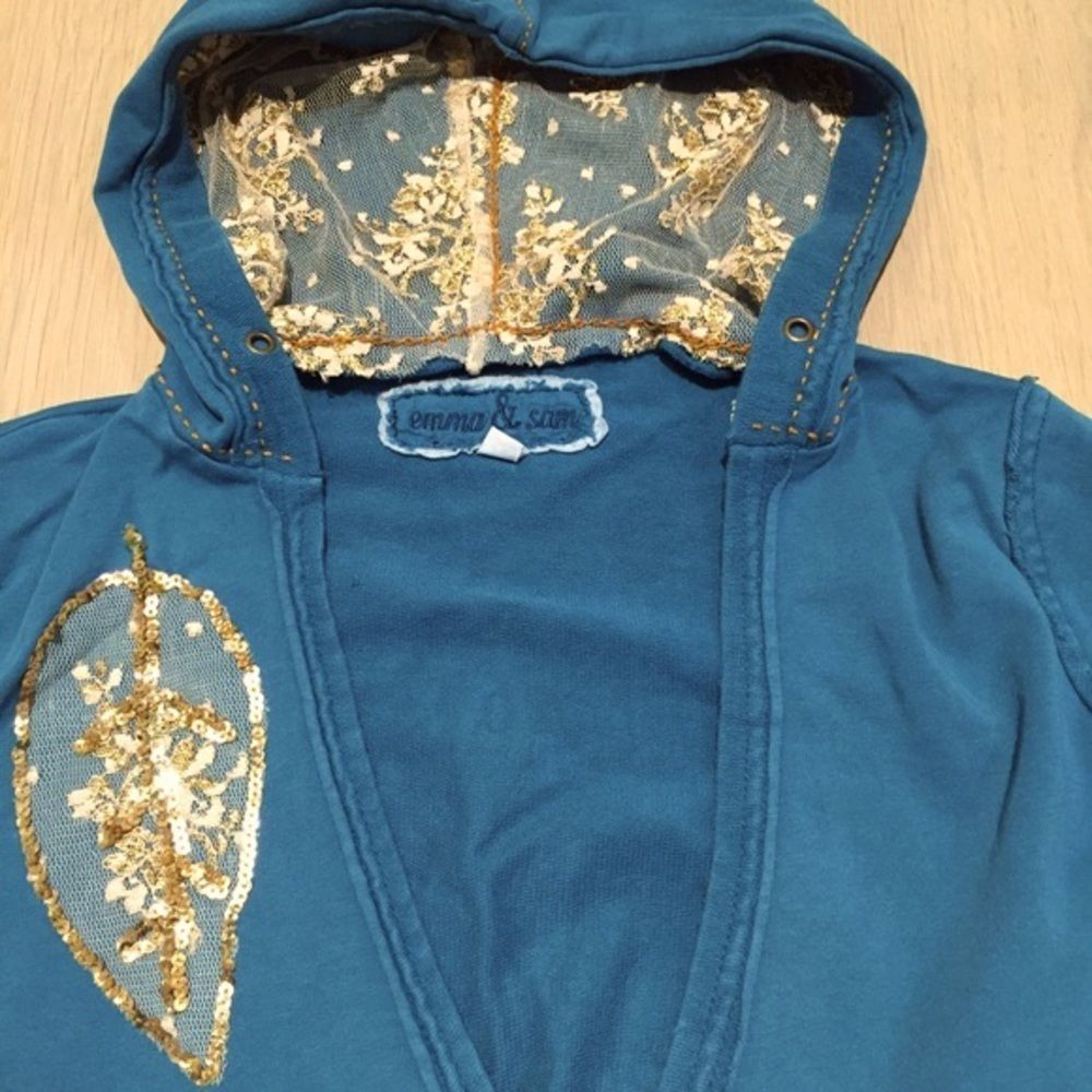 LF Emma&Sam hoodie w/ details and gold🌲on back!